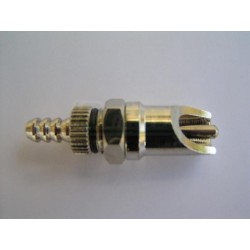 Napáječka s převlečnou maticí stejně jako 10101, bez upínacího plíšku