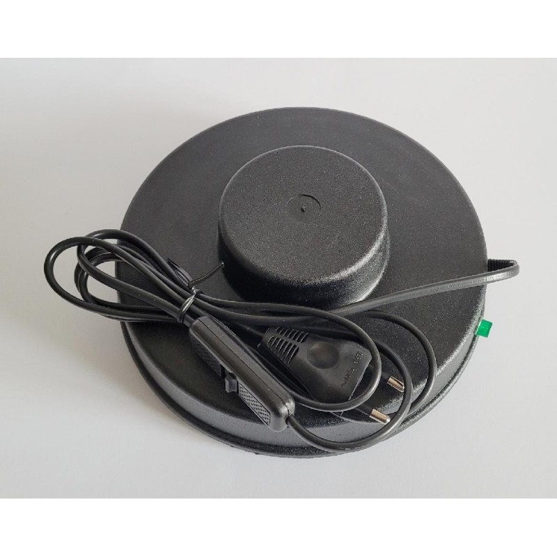 Vyhřívací podložka 230 V, 15W, plastová s výstupkem pro holubí napaječku