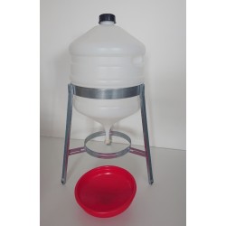 Barelová napáječka s horním plněním na nohách 30 l