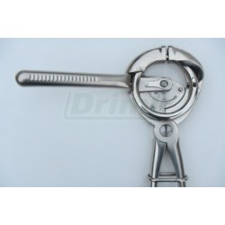 Kleště k aplikaci otočných nosních kruhů B121