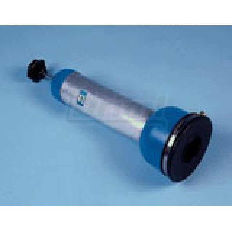 Resuscitátor BRON, vysávací pumpa na odstranění hlenů z tlamy novorozeného telete. Používat s citem!