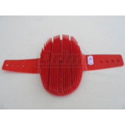 Kartáč plastový, velký, řídký vlas, na dočištění zvířat, se stavitelnou páskou na ruku, různé barvy