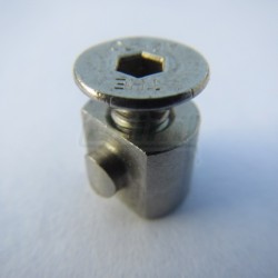 Náhradní excentrický upínací segment se šroubkem - nerez - pro frézu 80 502