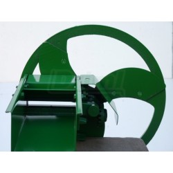 Řezačka na kopřivy a píci