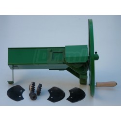 Řezačka na kopřivy a píci