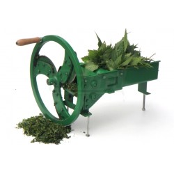 Řezačka na kopřivy a píci