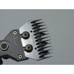 Clipper F7  kufříkový el. stříhací strojek na ovce