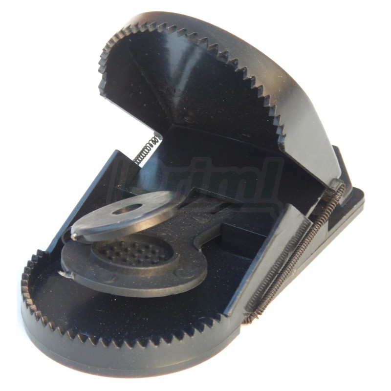 Past na krysy s pružinou