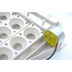 Automatický obraceč vajec na 42 slepičích vajec, včetně motorku 4W a adaptéru 220/12V