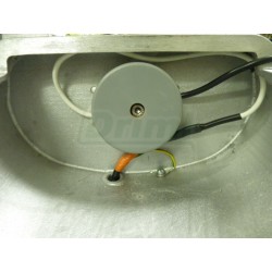 Vyhřívaná  nerezová napáječka DRIML 2,5 litru, 230/12 V,  do -30°