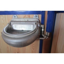 Vyhřívaná  nerezová napáječka DRIML 2,5 litru, 230/12 V,  do -30°