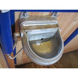 Vyhřívaná  nerezová napáječka DRIML 2,5 litru, 230/12 V,  do -30°