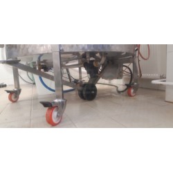 Šaržový paster - sýrařský kotel MSKD H 400, do 90°C, 24 kW, 400V, s planetovou harfou a el. naklápěním