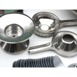 Odstředivka mléka MILKY FJ 130 ERR  nerez nálevka, nerez kanálky, hliníkové disky