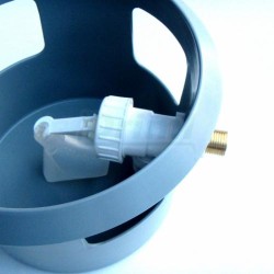 Napáječka s plovákem na tlak. na zahradní hadici-domeček 2 l, plovák 10 121