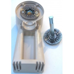 Mlýnek na obilí ruční GRILLO