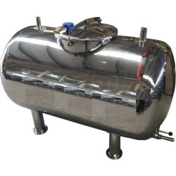 Nerezový tank 500l pro přepravu nebo skladování mléka, vody atd.