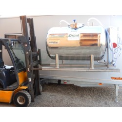 1500 l Přepravní tank s měřením průtoku a sanitací na lyžinách