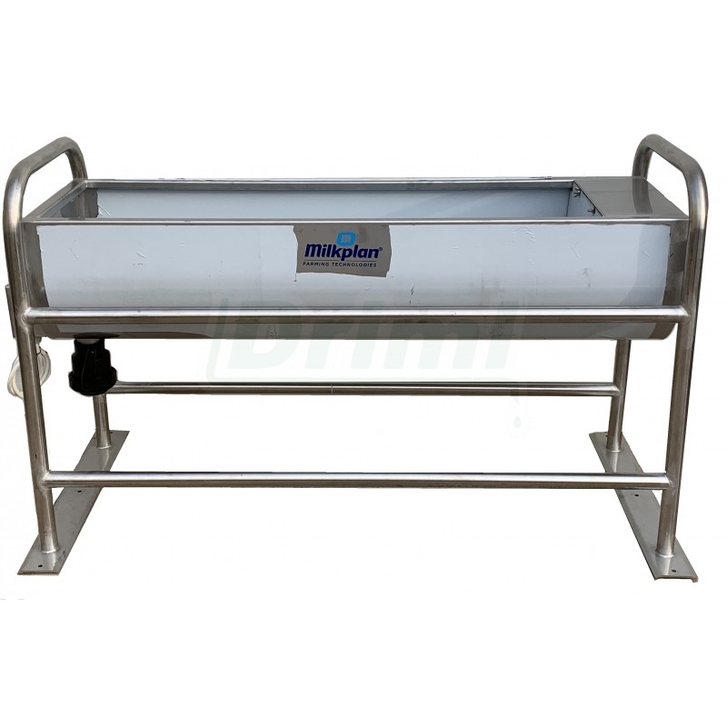 Celonerezová vyhřívaná napáječka 140 litrů 150 x 46 x 35 cm