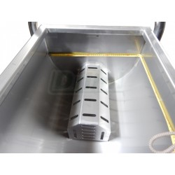 Celonerezová vyhřívaná napáječka 140 litrů 150 x 46 x 35 cm