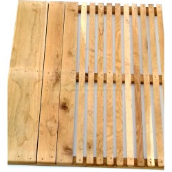 Rošt dřevěný - tvrdé dřevo,  rozměry  90 x 77 x 5 cm, příjemný, teplý, nejvíc prodávaný