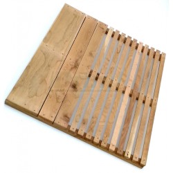 Rošt dřevěný - tvrdé dřevo,  rozměry  90 x 77 x 5 cm, příjemný, teplý, nejvíc prodávaný