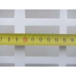 Rošt z umělé hmoty - polypropylénu,  rozměry 90 x 70 x 5 cm, velmi odolný