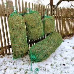 Síť na seno 80x80 cm zelená