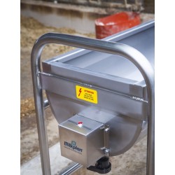 Celonerezová vyhřívaná napáječka 190l, 230V,  219 x 46 x 35 cm