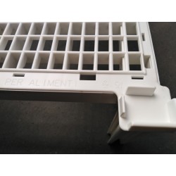 Plastová stohovatelná police 760 x 580 x 150 mm pro ukládání sýrů, masa ...