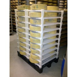 Plastová stohovatelná police 760 x 580 x 180 mm pro ukládání sýrů, masa ...