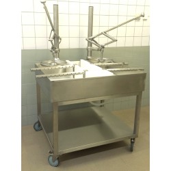 PL200P4 - Sýrařský předlisovací stůl s pojezdem + 4 x mechanický pantografický lis