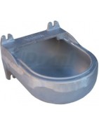 Žlaby, vědra, seníky, krmelce, příkrmiště